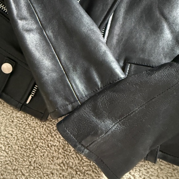 Black Leather Moto Jacket sizs S - Picture 3 of 4
